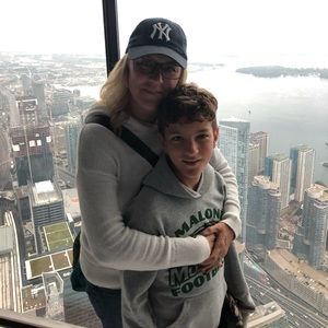 Meet your Posher, Dana